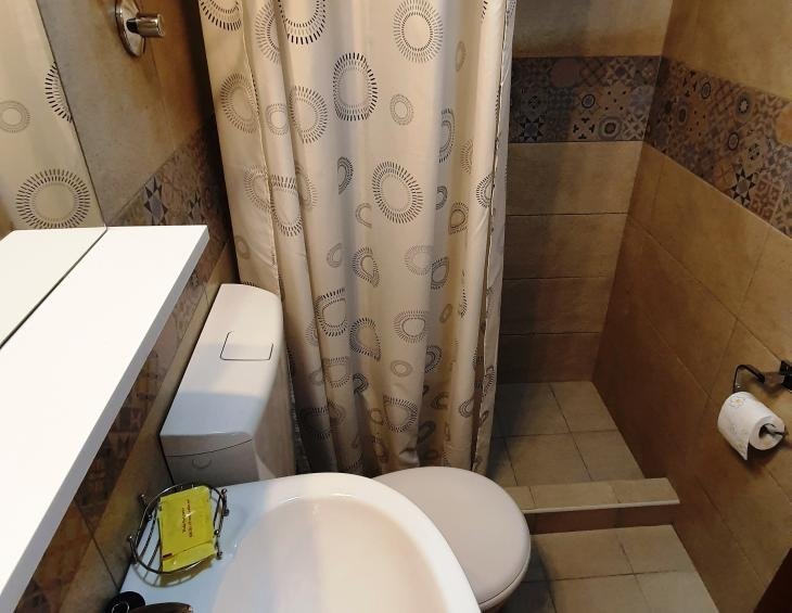 Studio with terrace bathroom